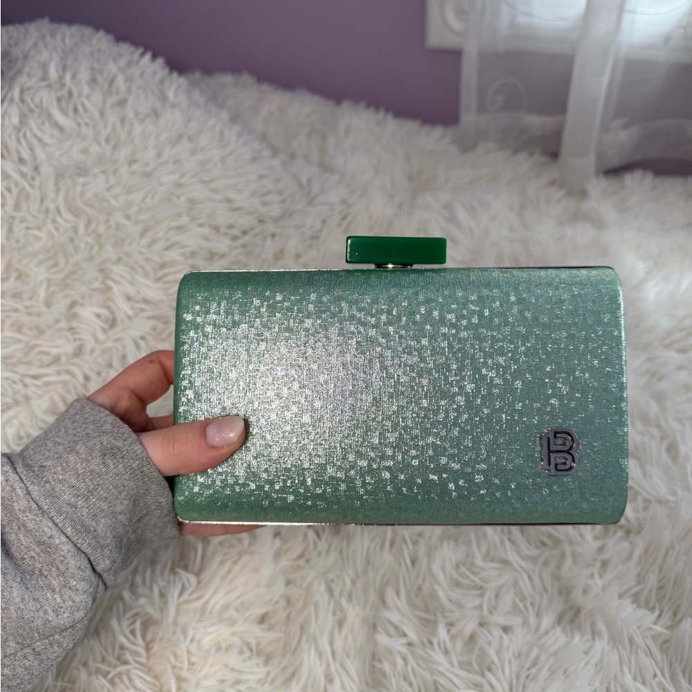 Bag to Bag Elegant Green Clutch Bag